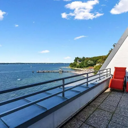 Terrace 11 Comfortable Ulstrupfeld