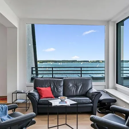 Terrace 11 Comfortable Semesterbostad Ulstrupfeld