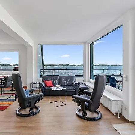 Terrace 11 Comfortable * Ulstrupfeld