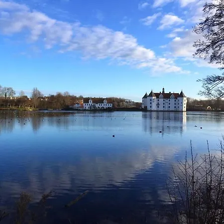 Semesterbostad Terrace 11 Comfortable Ulstrupfeld